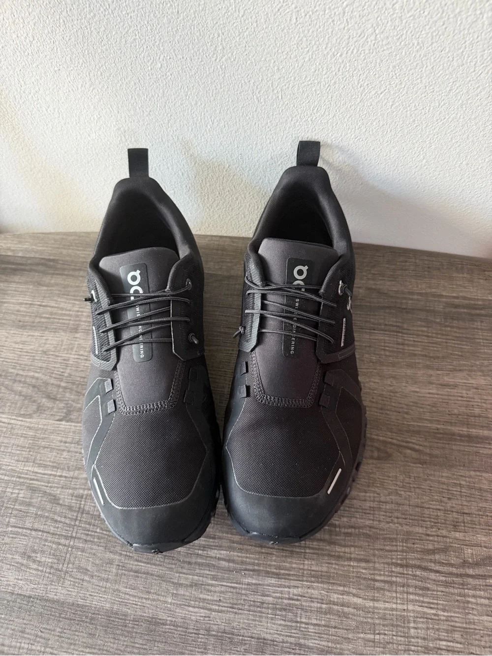 On Running Black Cloudswift Low-Profile Running Sneakers
